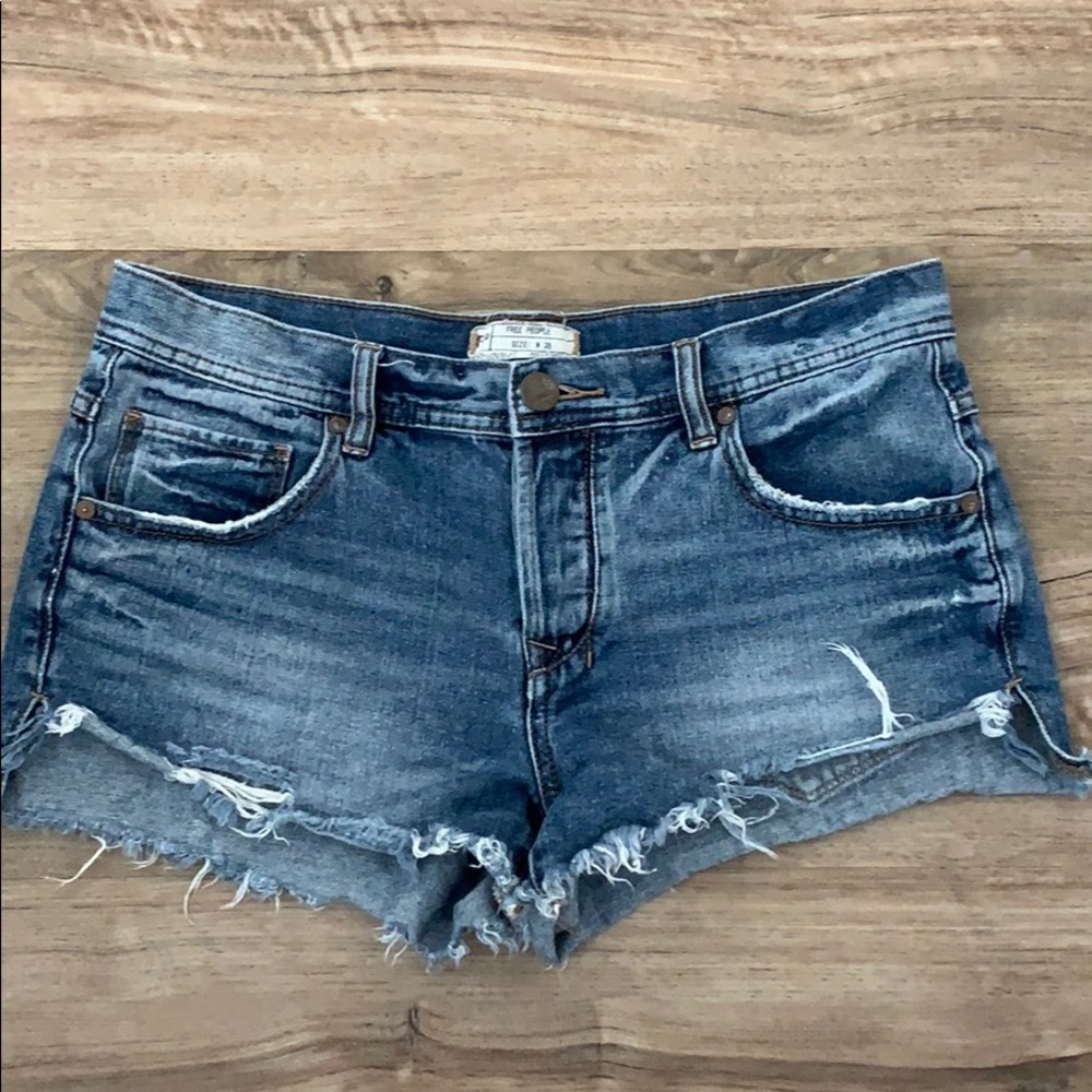Free People High Waisted denim shorts 28